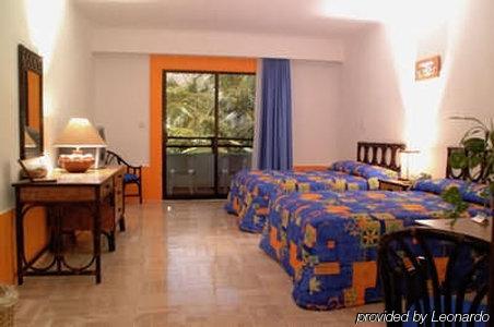 El Pueblito Beach Hotell Cancún Eksteriør bilde